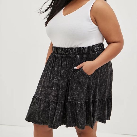 Torrid Super Soft Tiered Circle Skirt NWT Size 3X - Picture 2 of 4